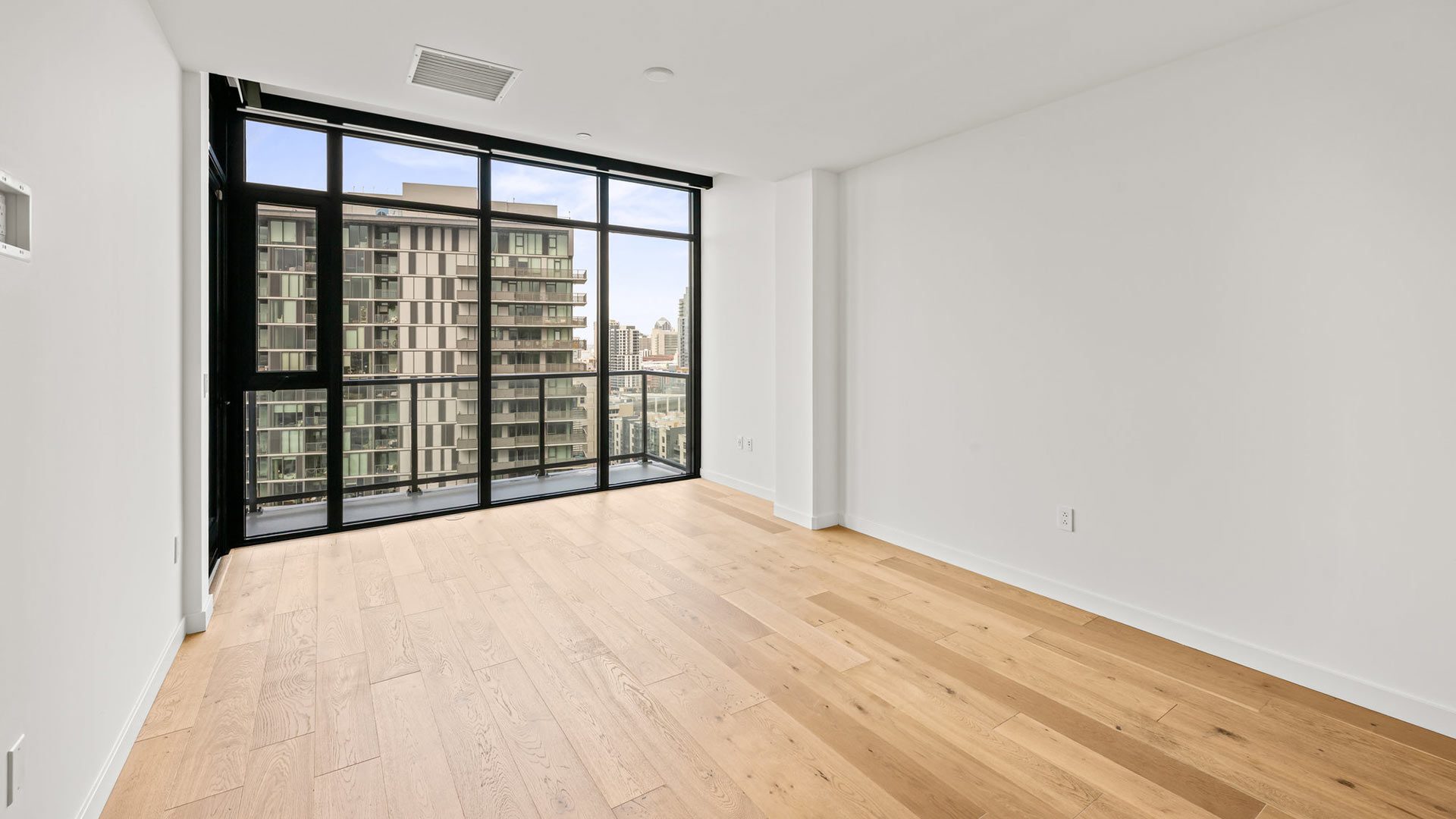 ALX Penthouse 2 Bed 2 View 1 web