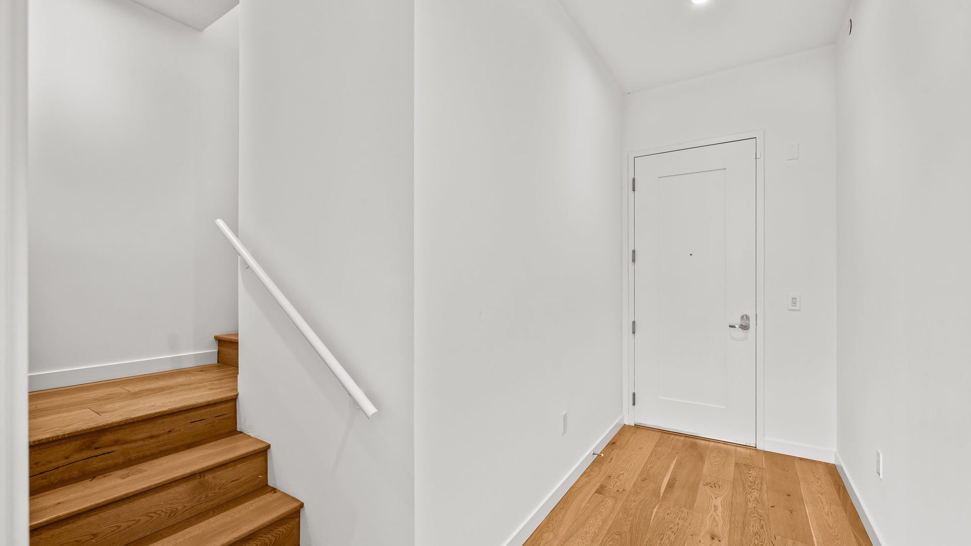 ALX Penthouse 2 Hall View 1 web