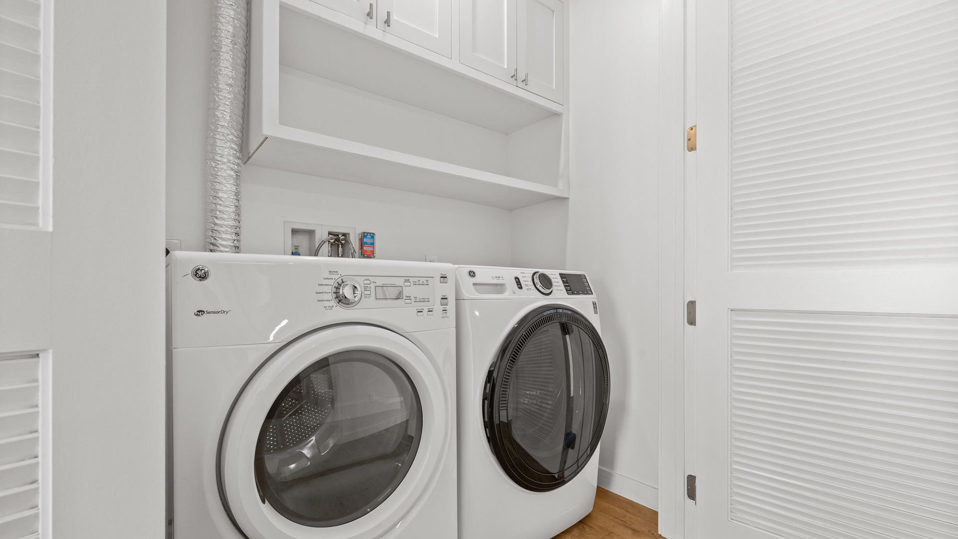 ALX Penthouse 2 Laundry View 1 web