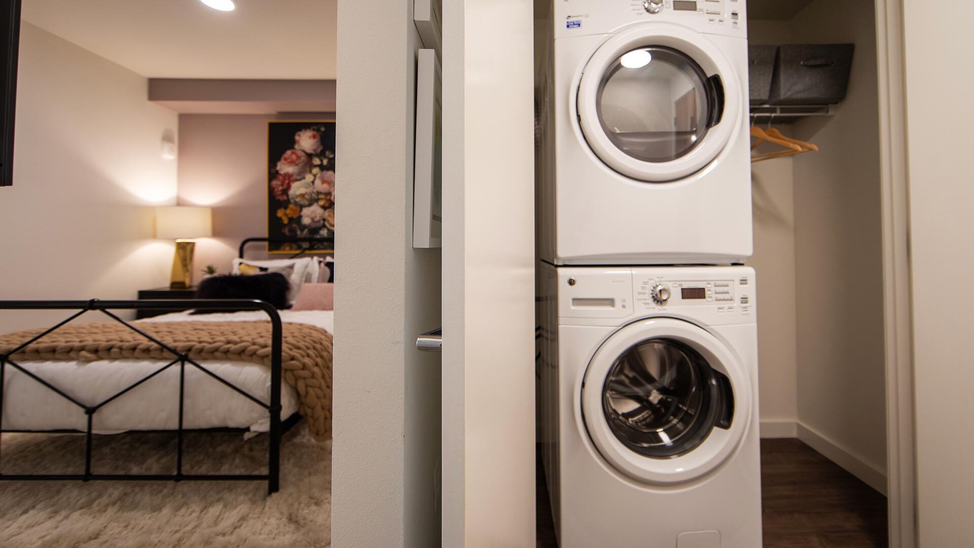 Bellevue 0 1 laundry closet view 1