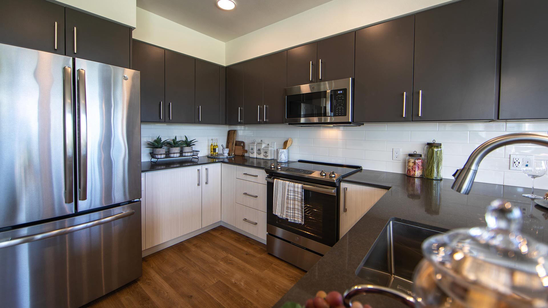 Bellevue 3 1 kitchen view 2