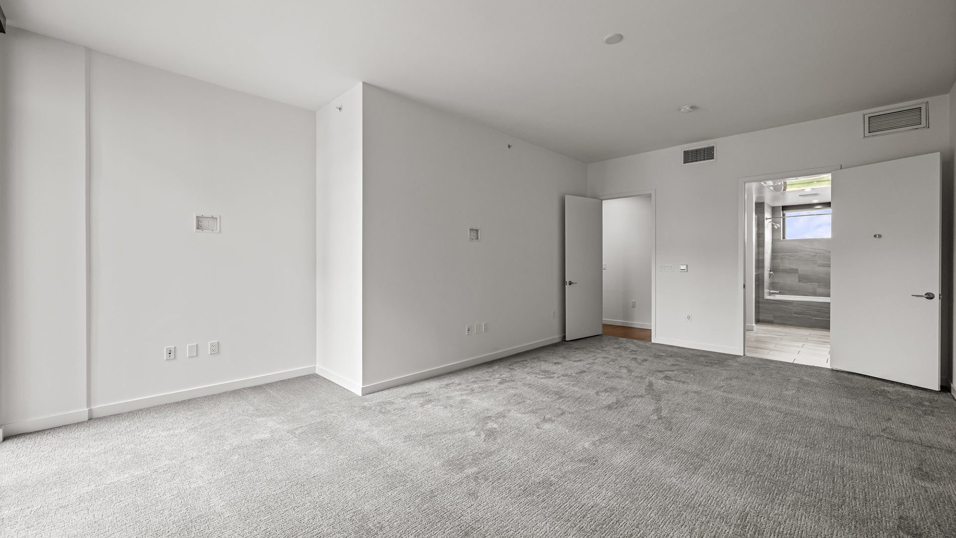 ALX Townhome Primary Bed View 4 web