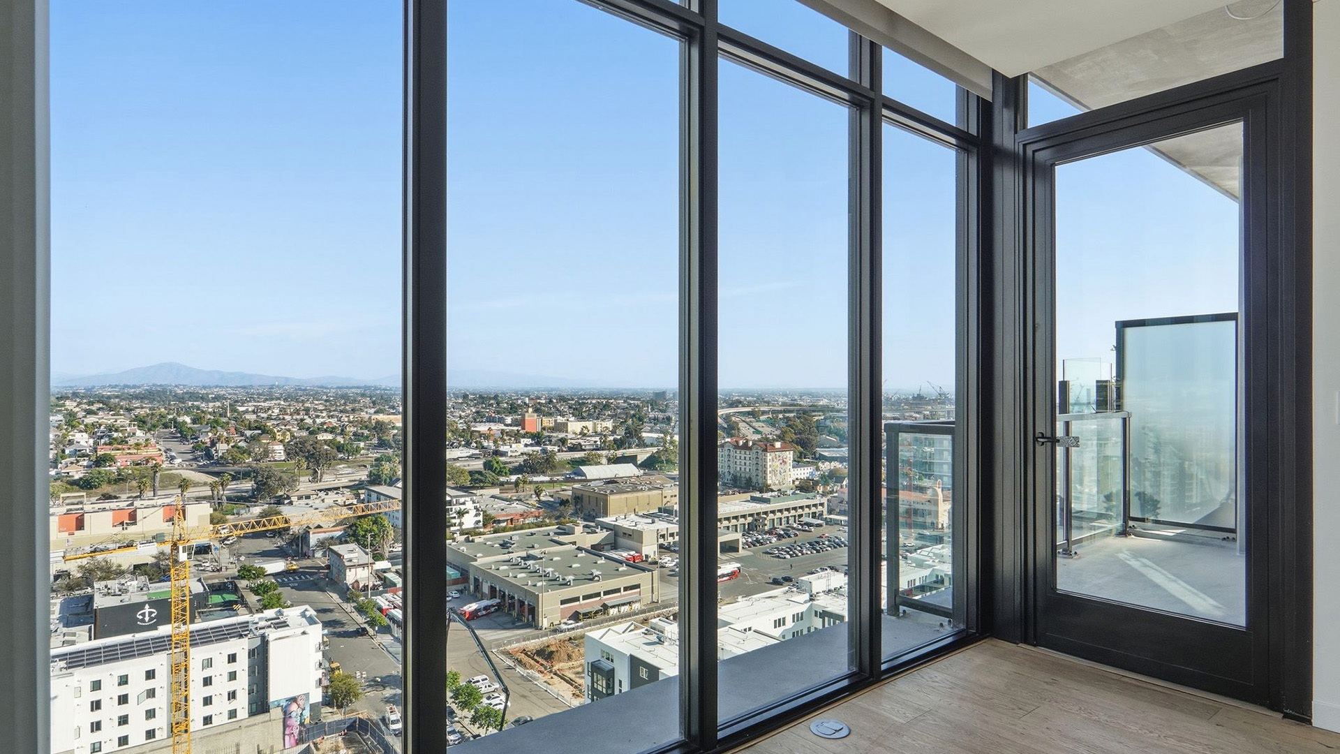 Alx san diego penthouse ph2 balcony view1