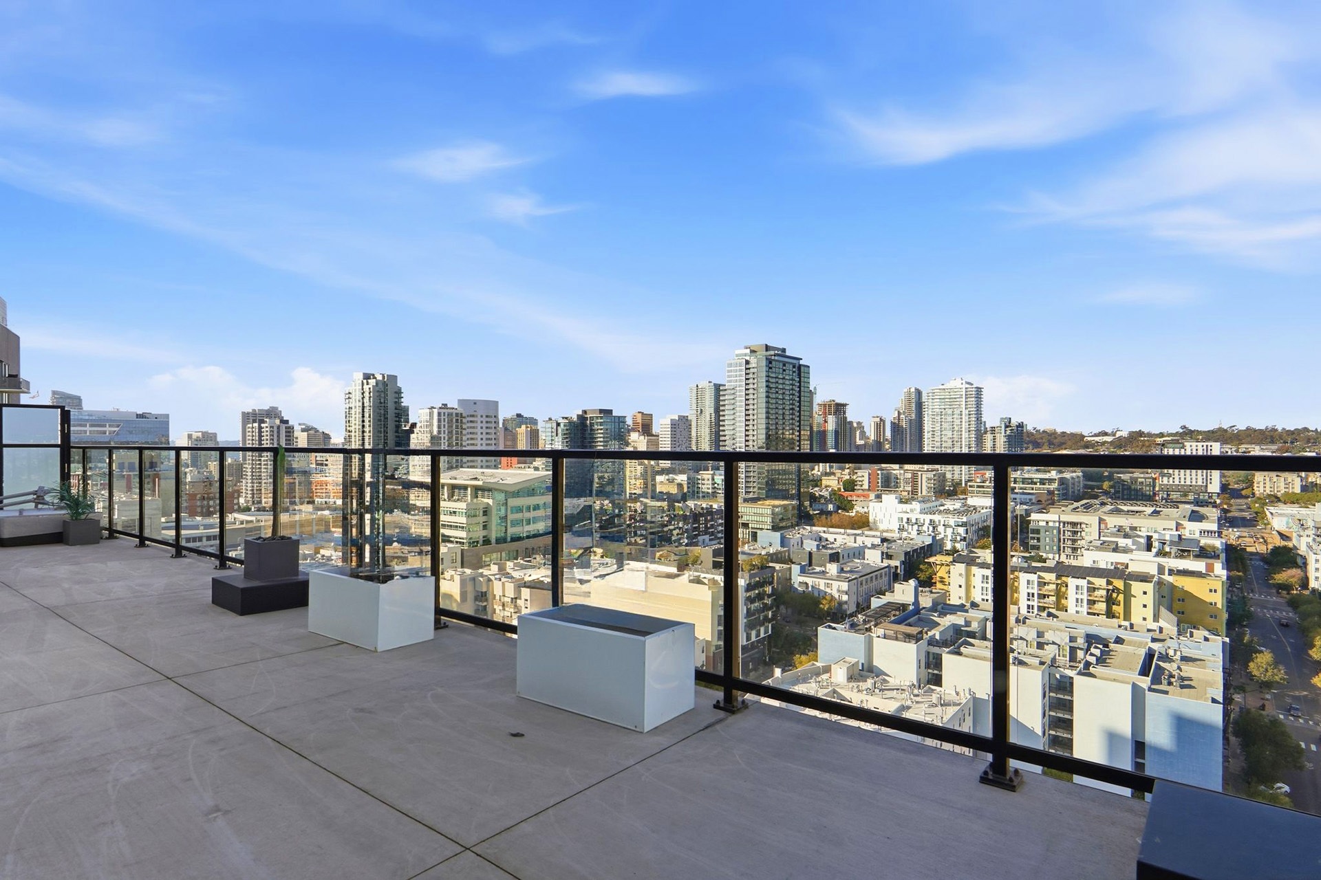 Alx san diego penthouse ph2 balcony view2