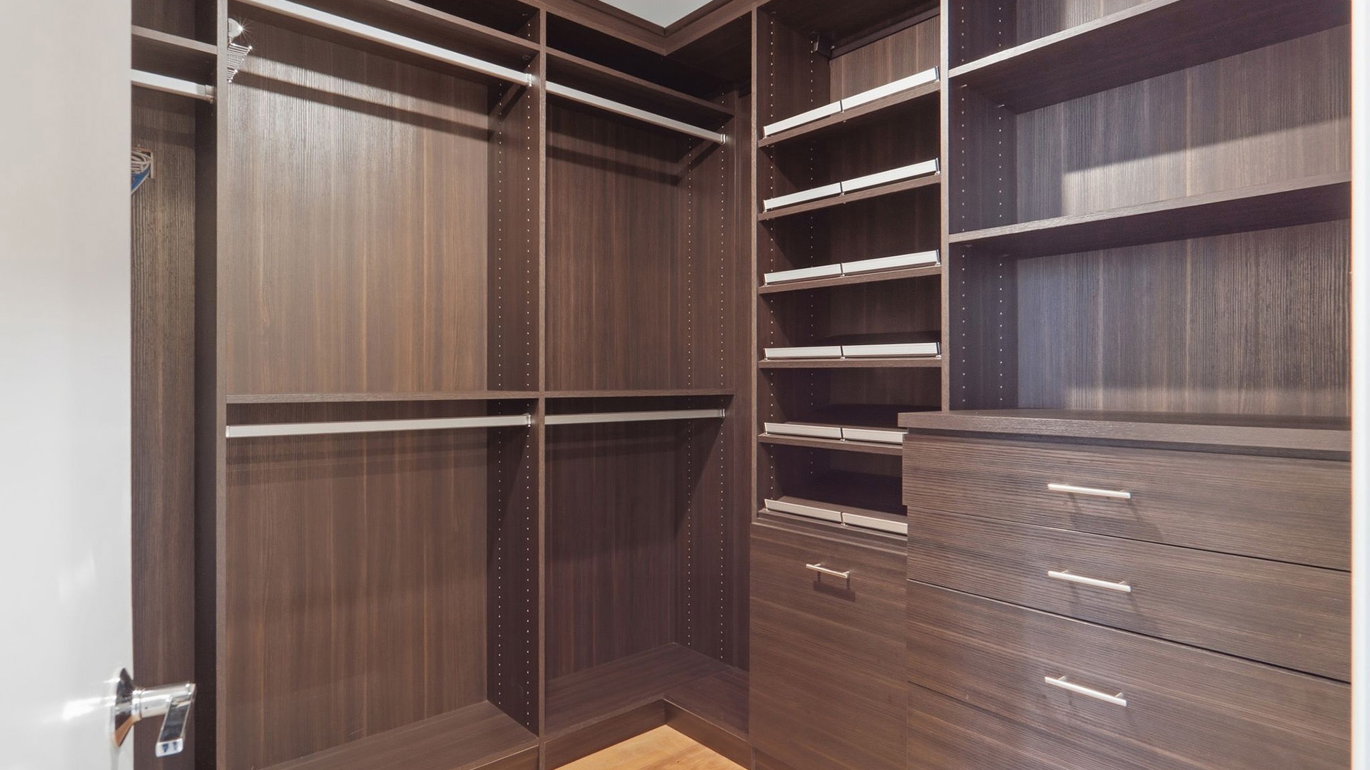 Alx san diego penthouse ph2 closet view