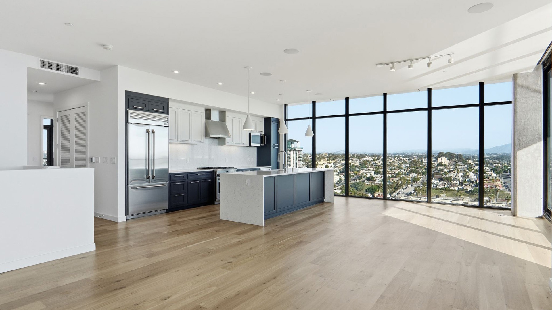 Alx san diego penthouse ph2 living room view1