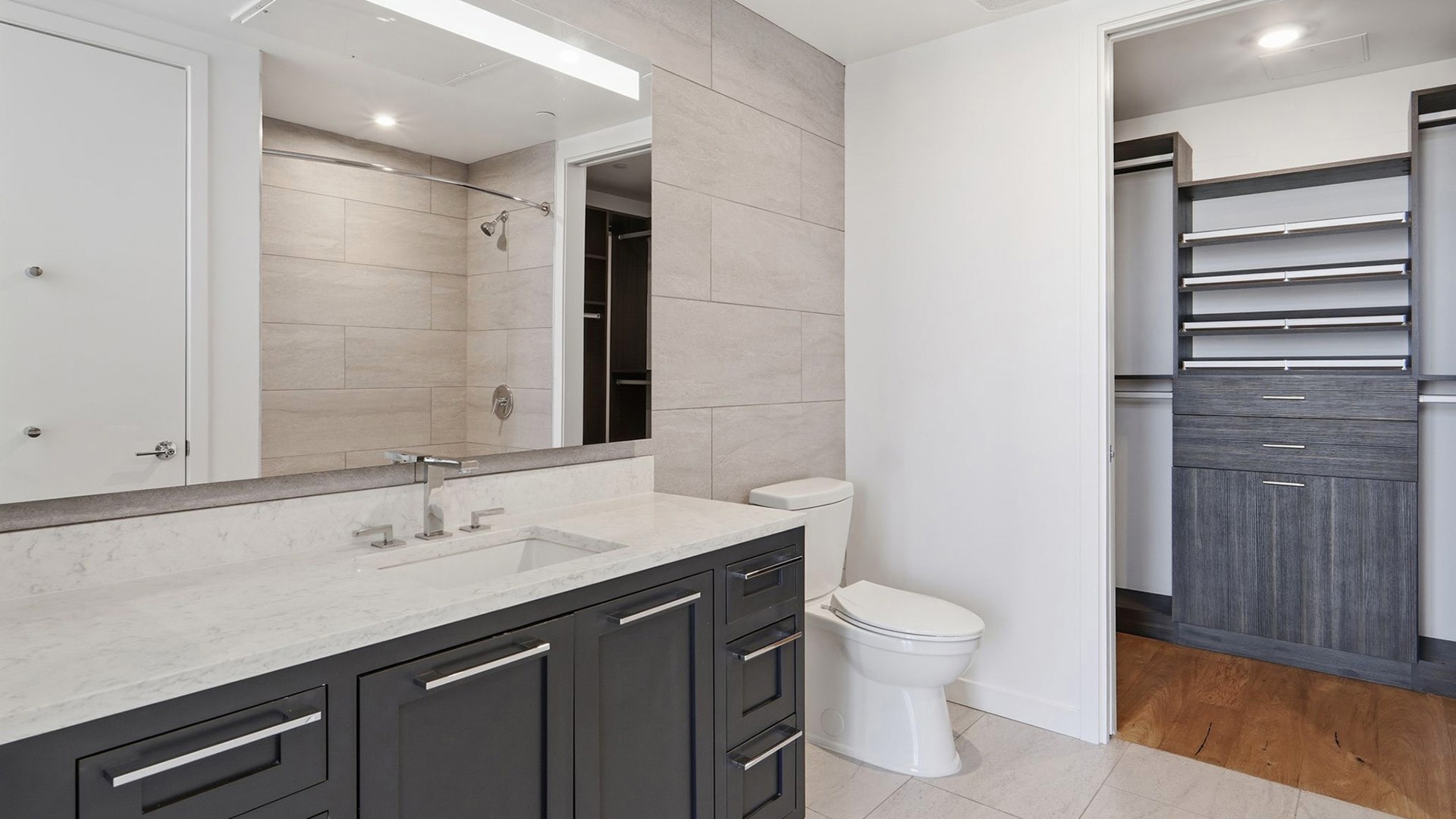 Alx san diego penthouse ph4 bathroom1