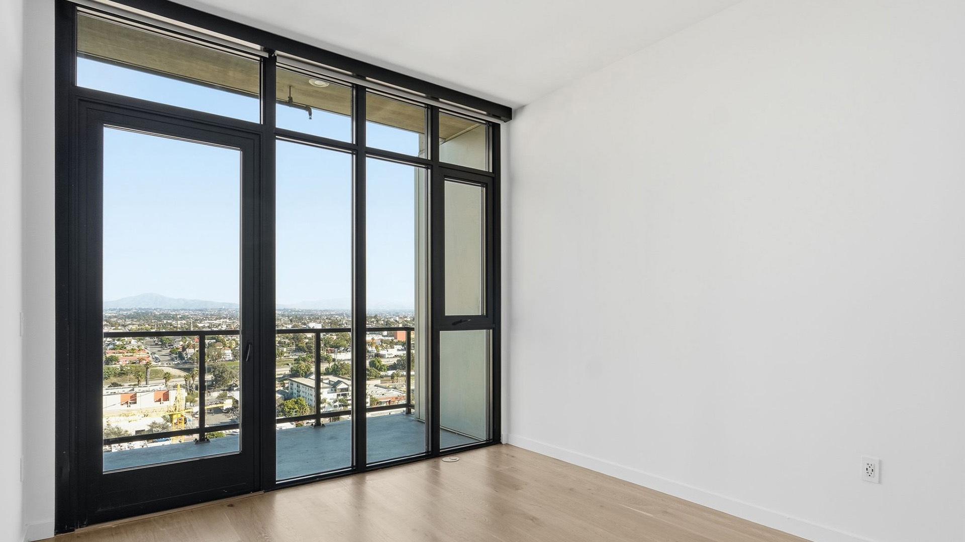 Alx san diego penthouse ph4 bedroom1