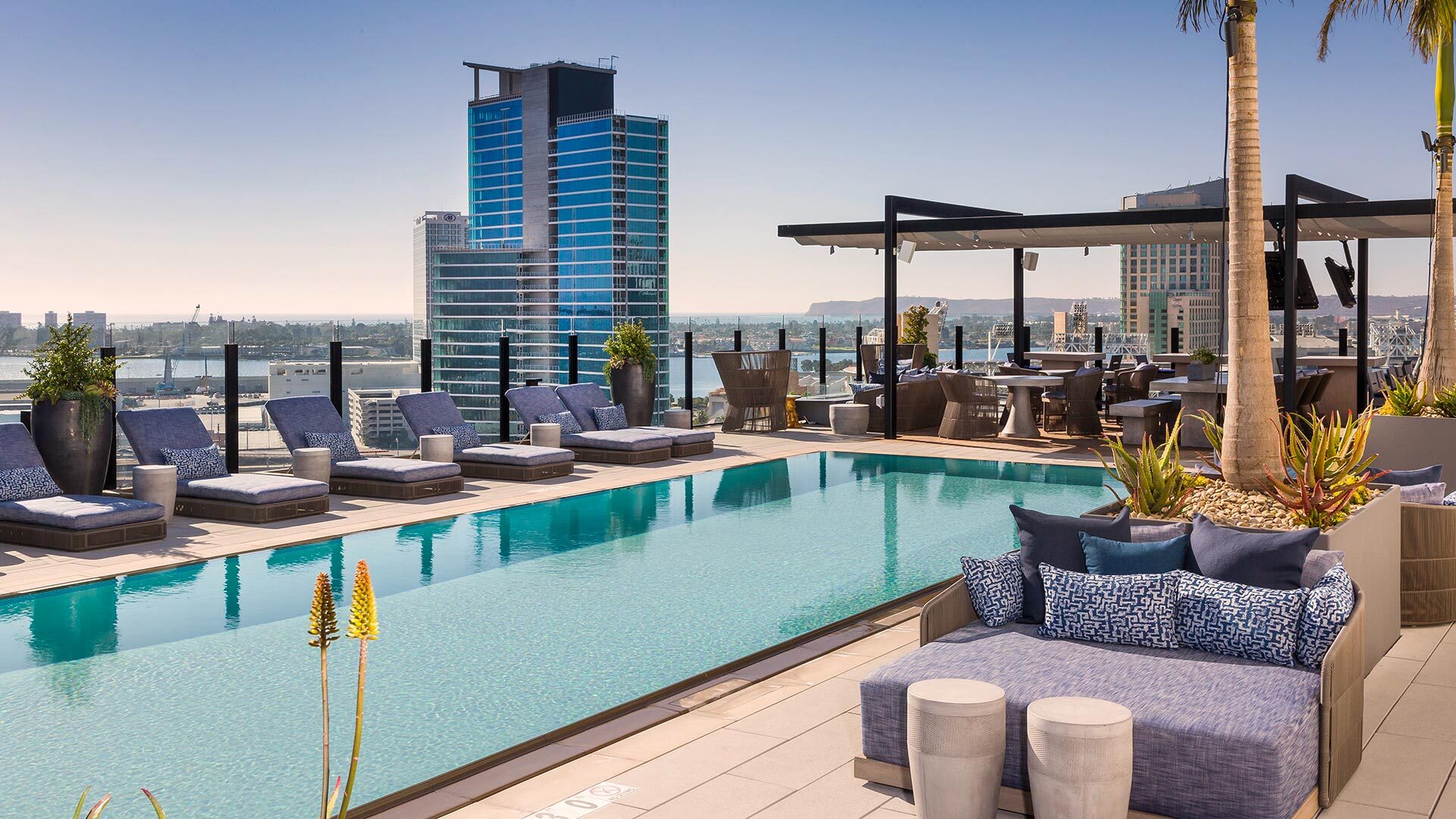 0724 ALX san diego rooftop pool daytime view 1