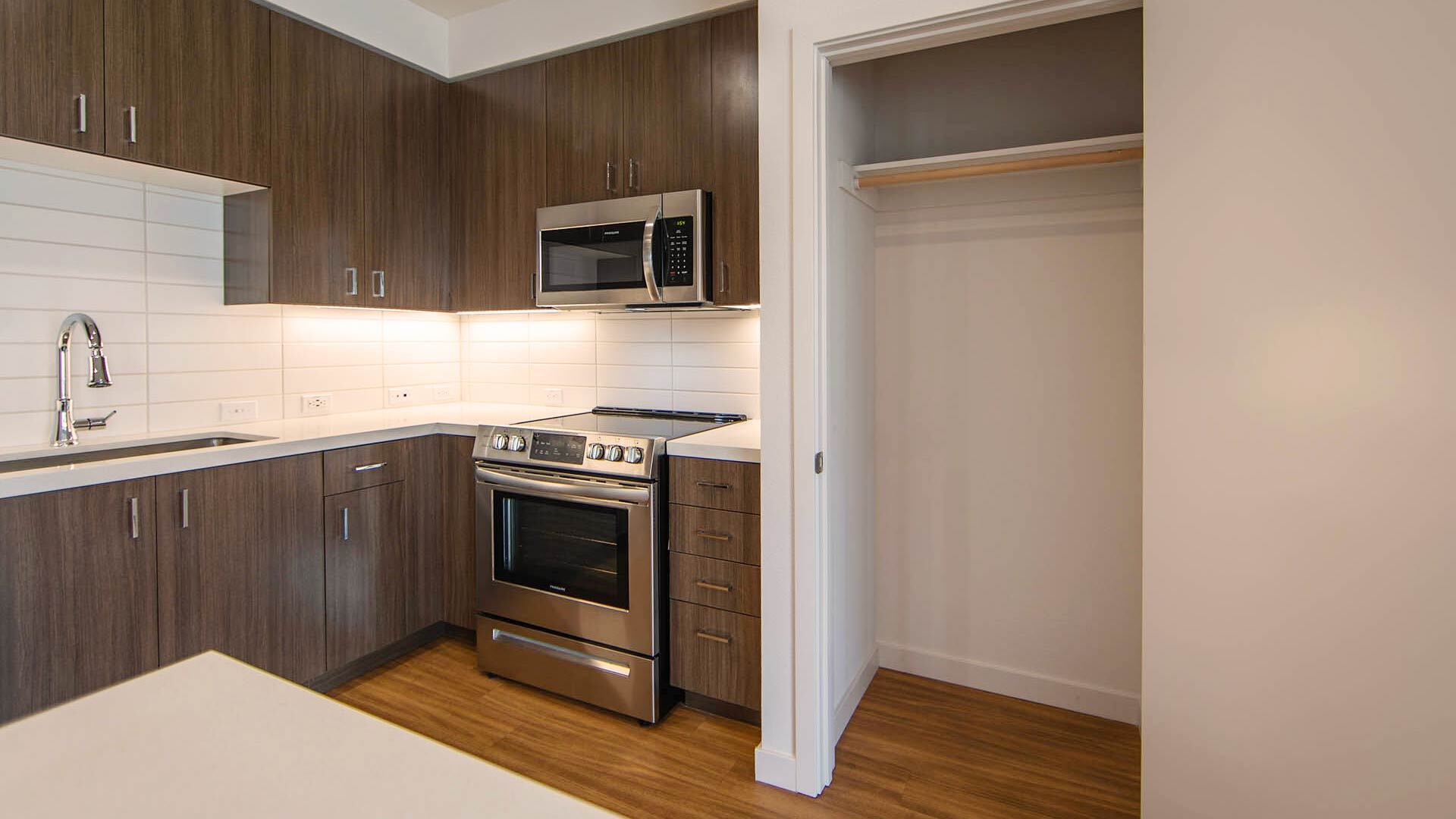 Aperture C3 floorplan kitchen pantry view 1