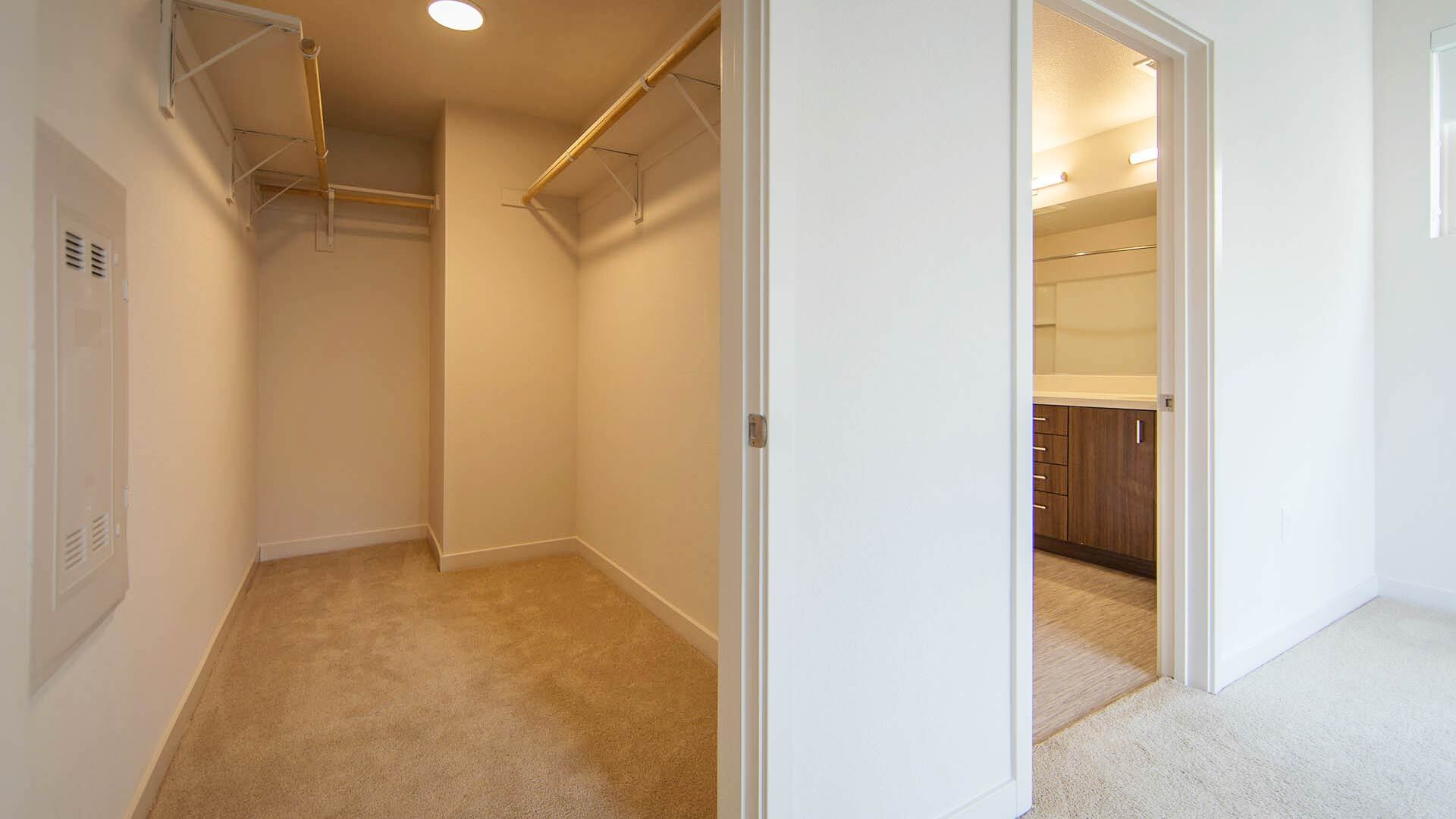 Aperture C3 floorplan walkin closet view 1