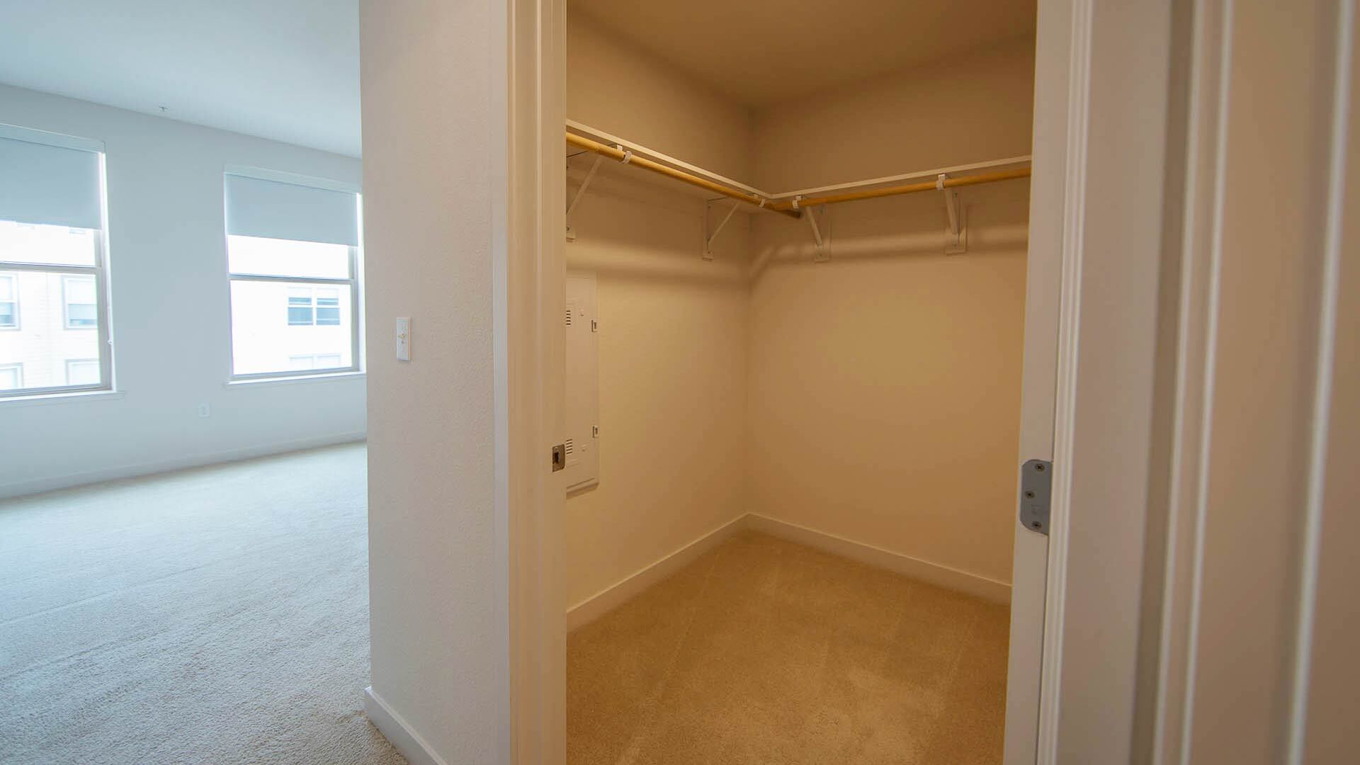Aperture C5 walkin closet view 2