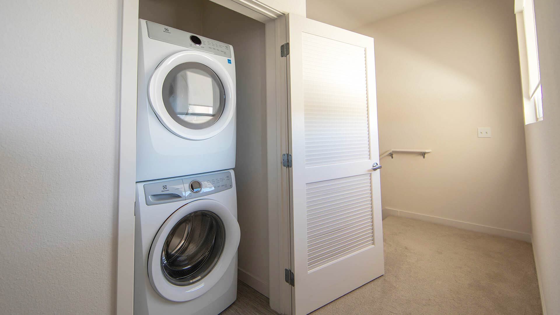 Aperture D1 floorplan laundry closet view 1