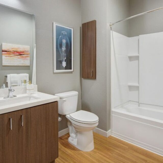 C5 - 2 Bedroom - 969 sq ft