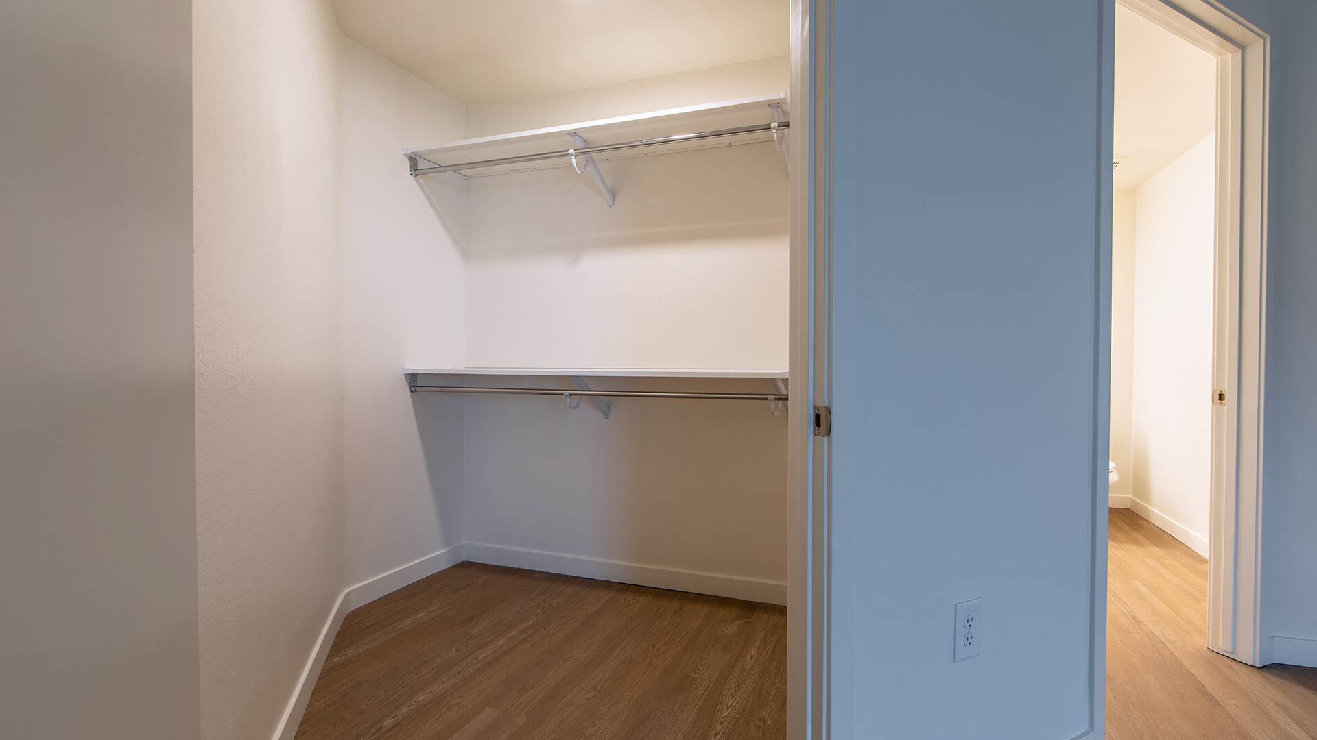 Ardence C12 3 BR bedroom closet view 1