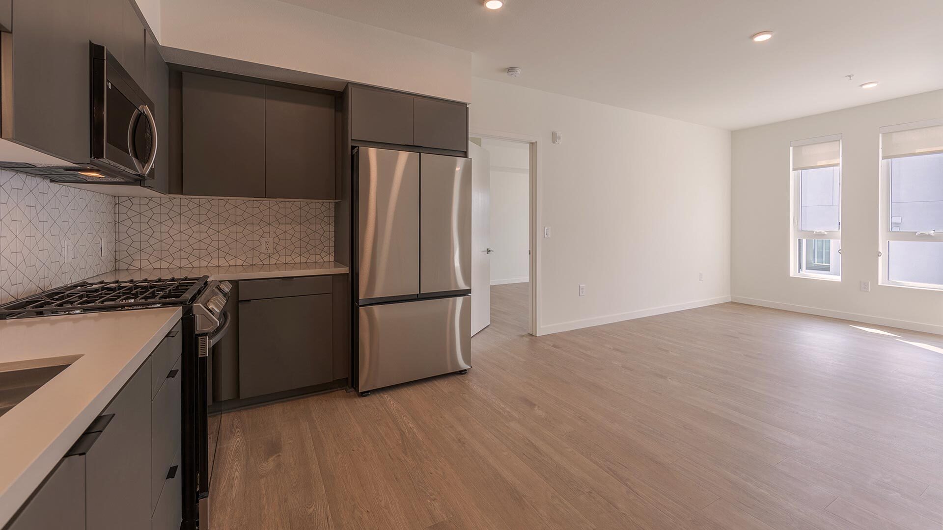 Ardence B12 kitchen view 3