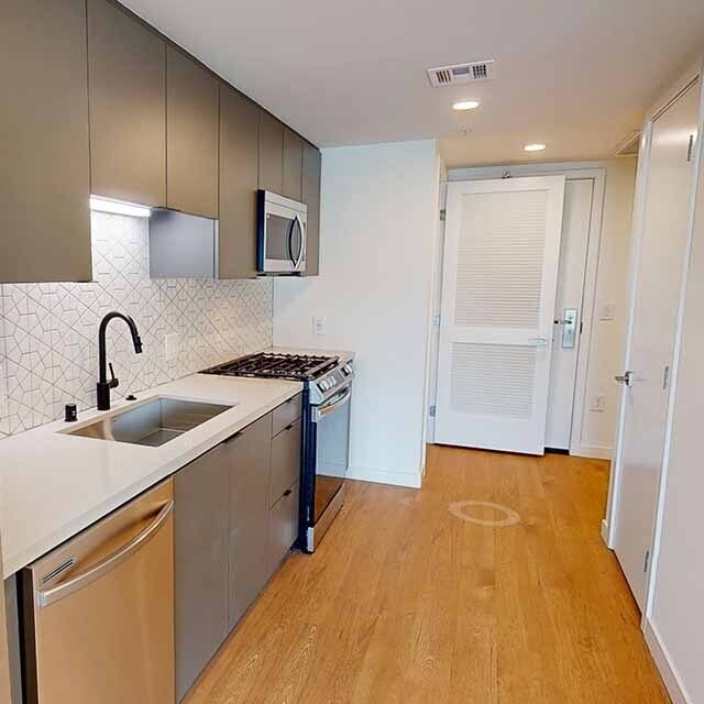A11 — 1BR — Unit 609