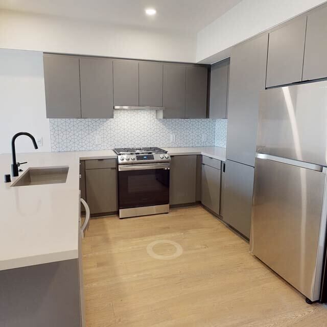 A13 — 1BR — Unit 808