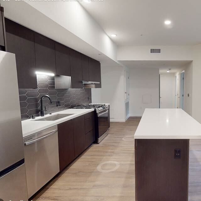 C12 — 3BR — Unit 750