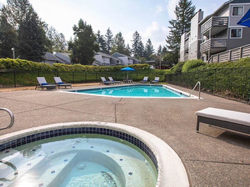 Barclay village spa pool view 1
