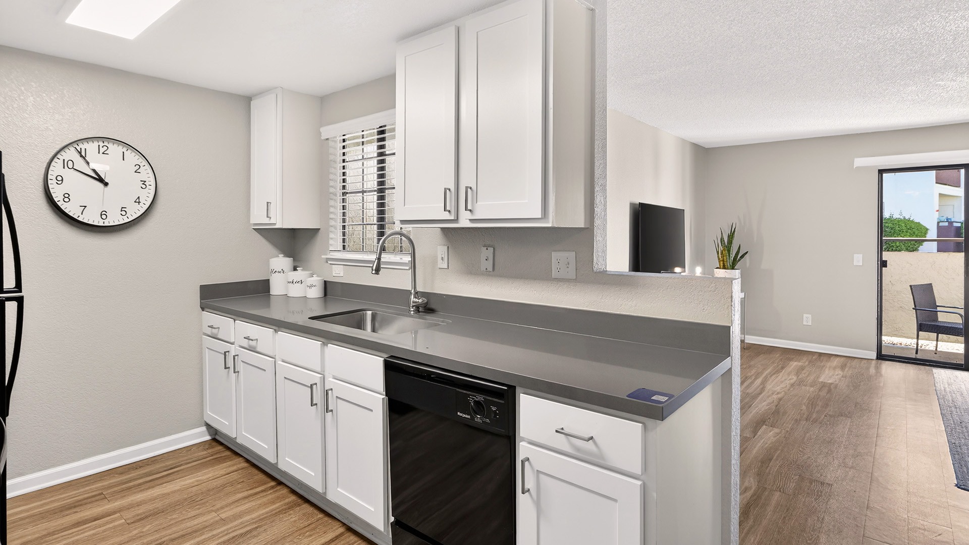 Barham model kitchen view2