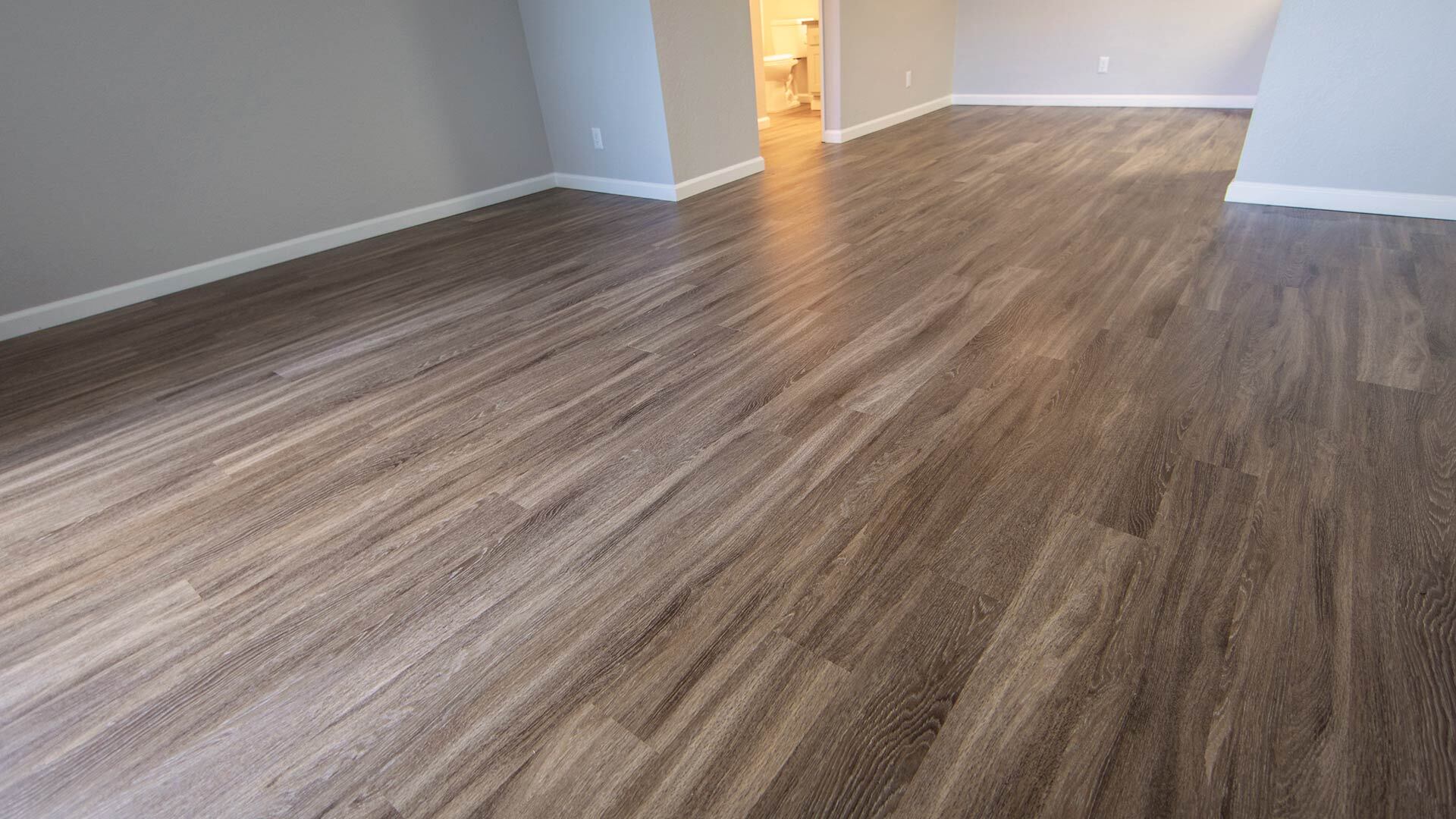 Barham poppy livingroom floor view 1