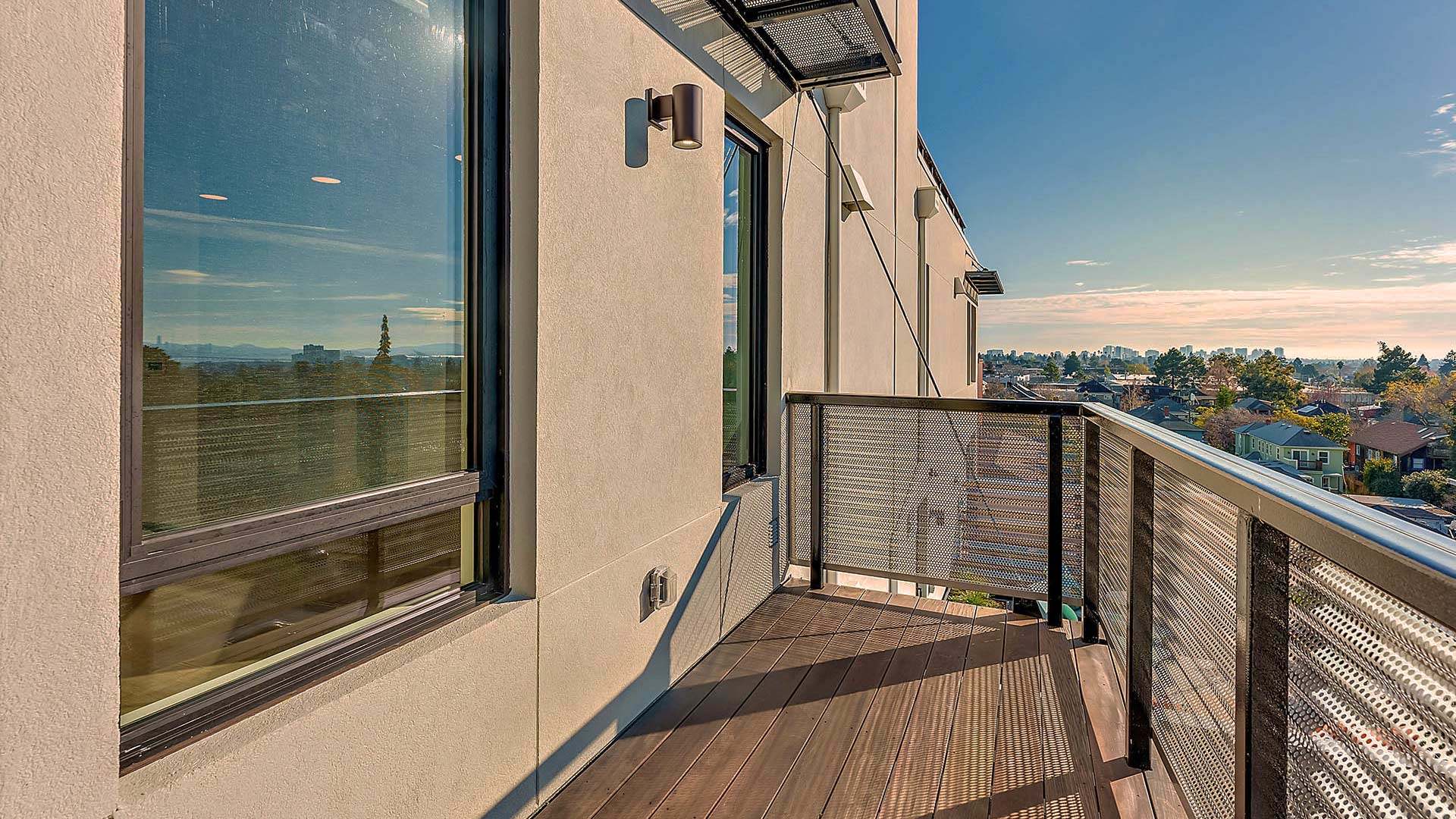 Blake apartments a4 floorplan deck view 2