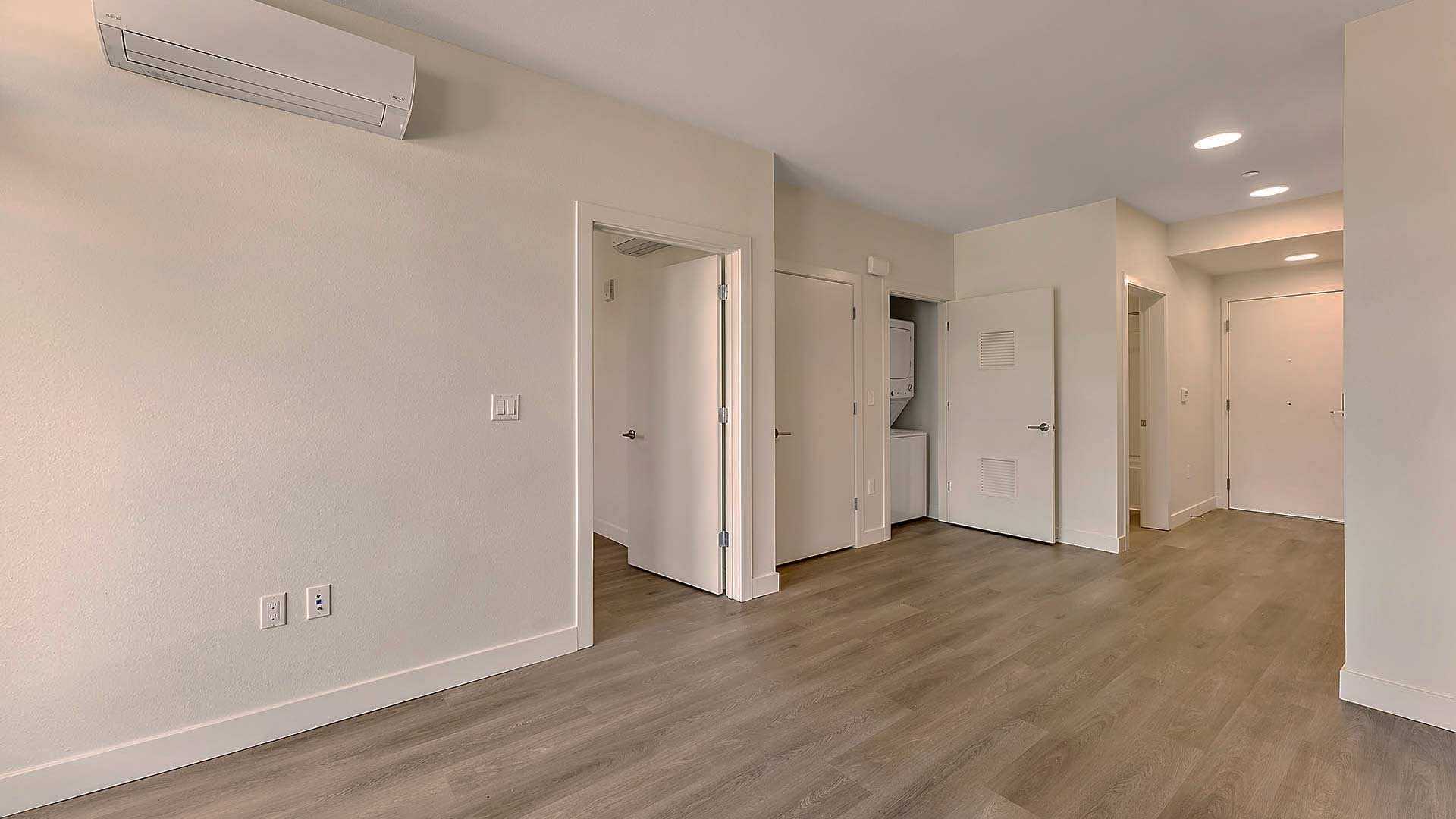 Blake apartments b1 floorplan entry laundry 1