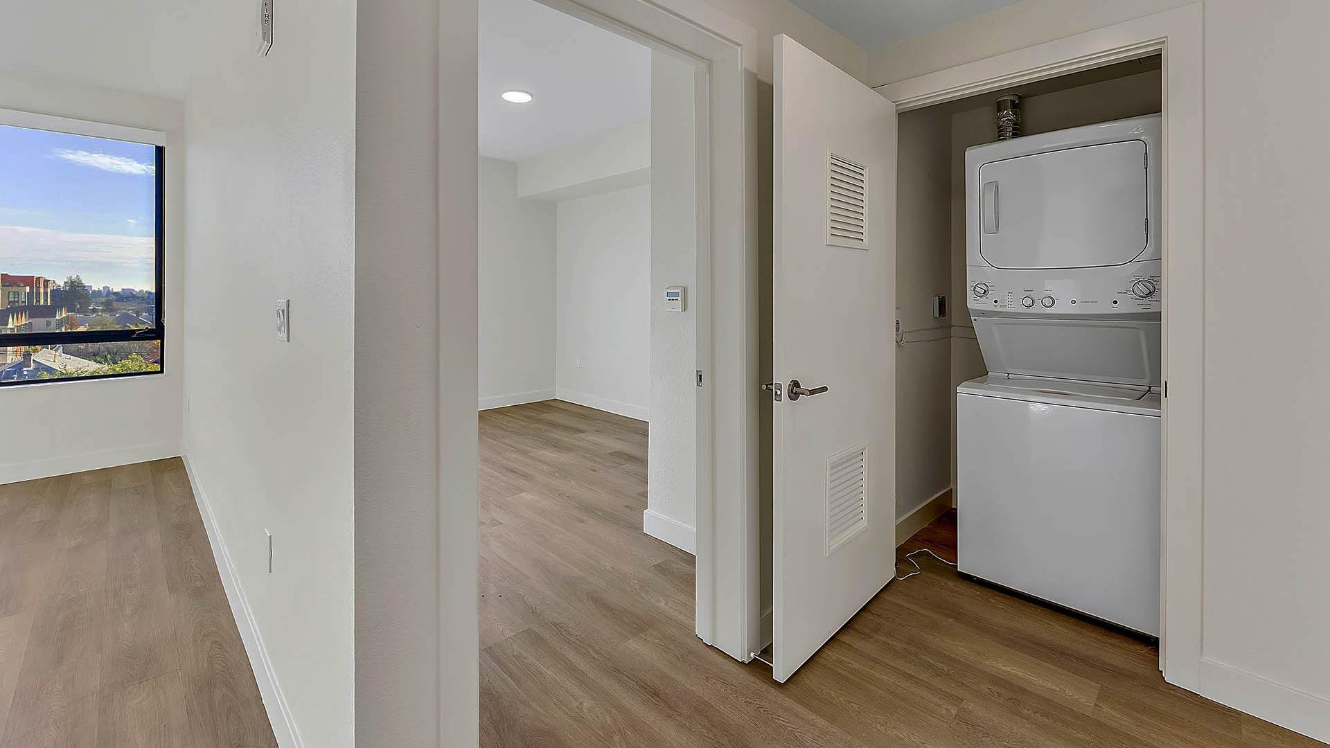 Blake apartments b4 floorplan laundry view 1