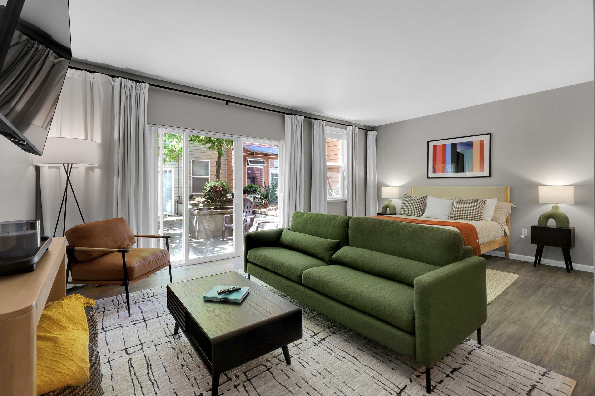 Broadway model living 4