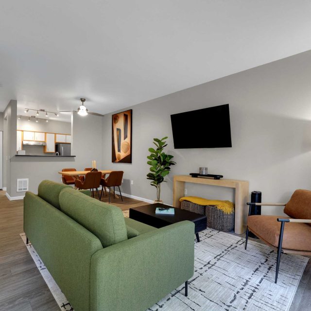 Broadway model living 3