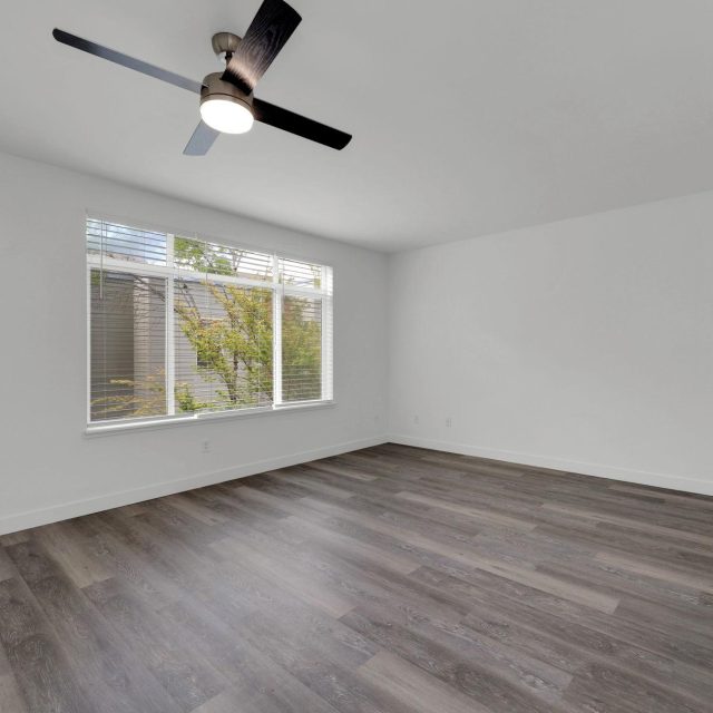 Broadway renovated living 4