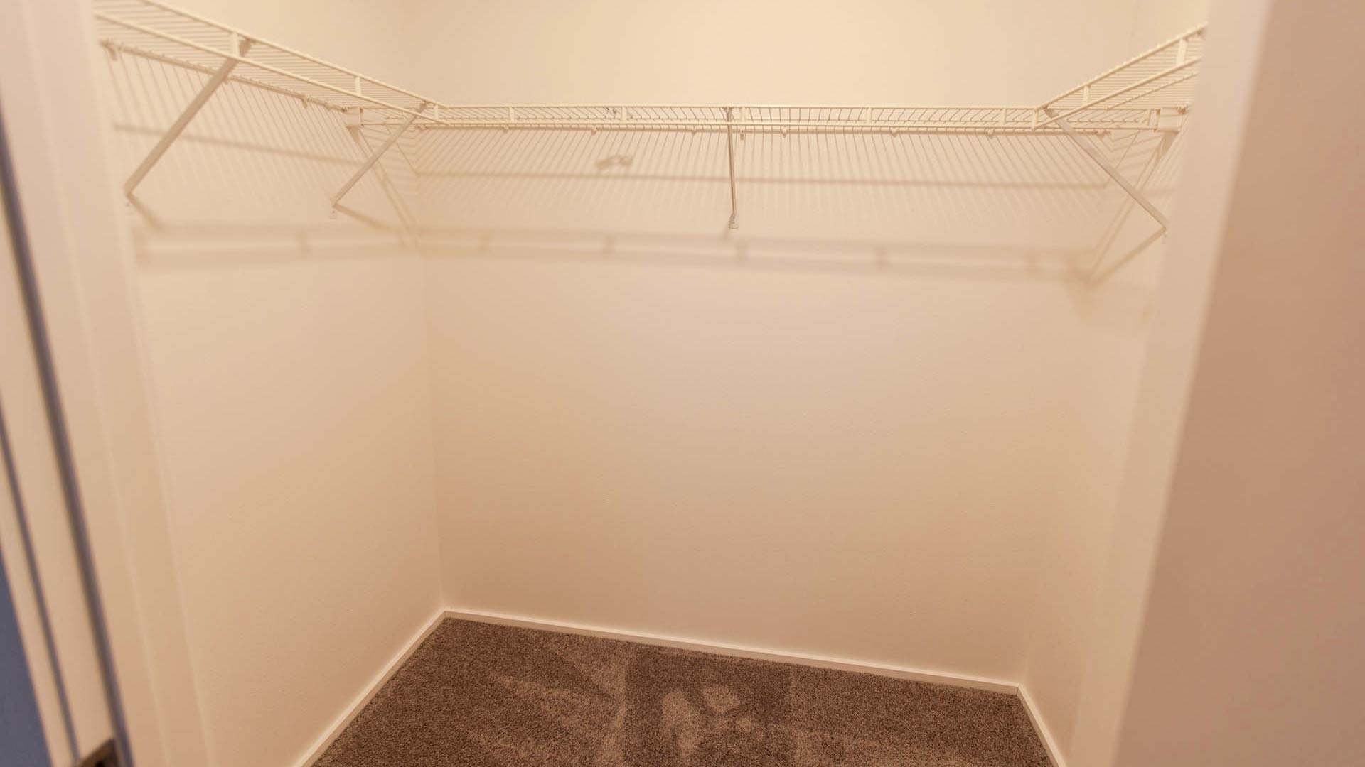 Broadway autzen plan closet 1