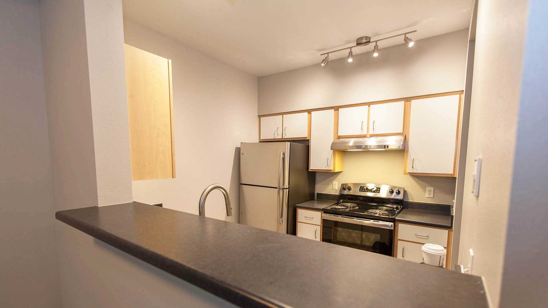 Broadway autzen plan kitchen 3