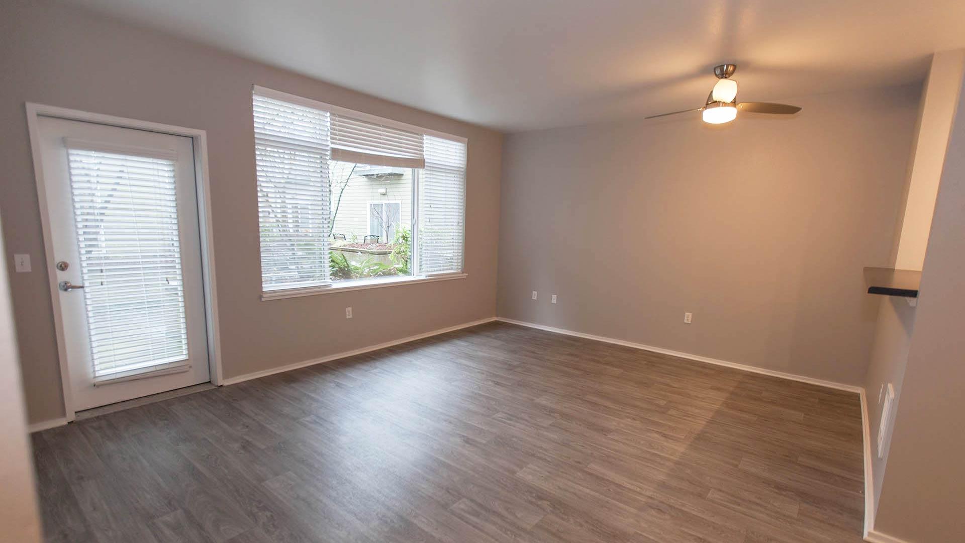 Broadway autzen plan livingroom 1