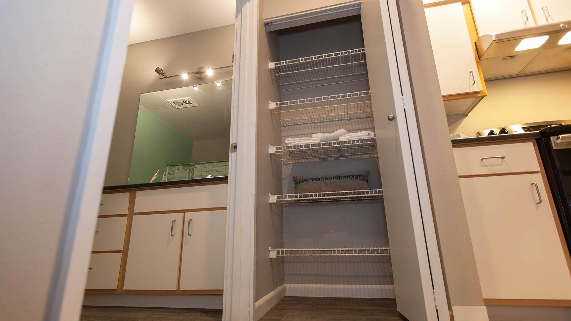 Broadway keysey model plan closet 1