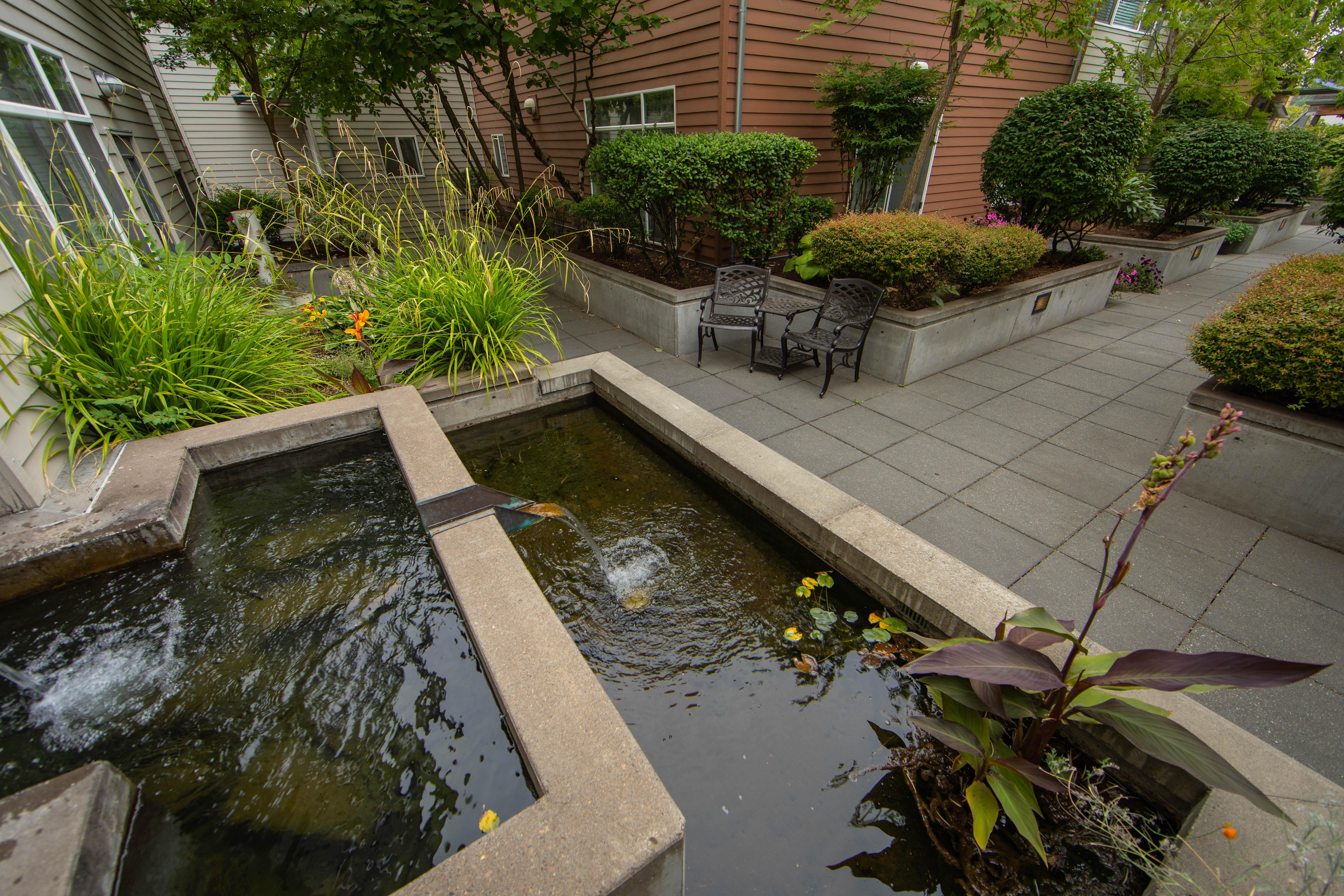 Broadway Courtyard Water Feature