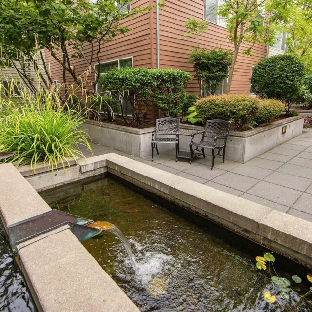 Broadway courtyard water feature 2