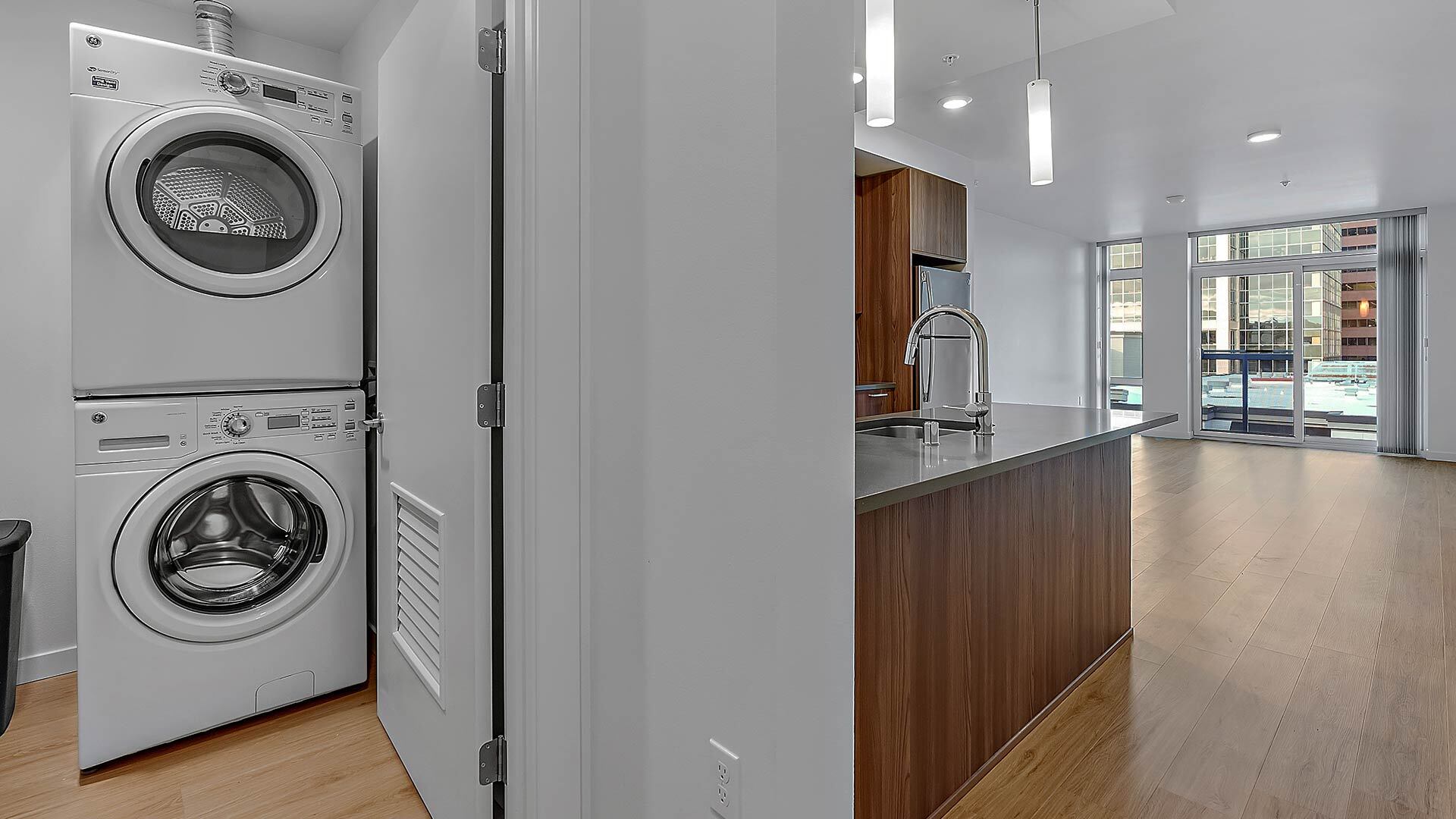 Stokely B1 laundry view 1