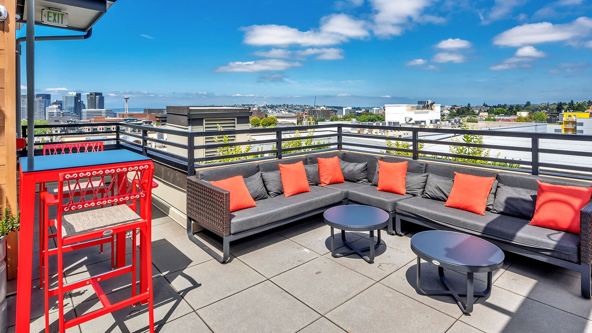 Collins on pine rooftop lounge