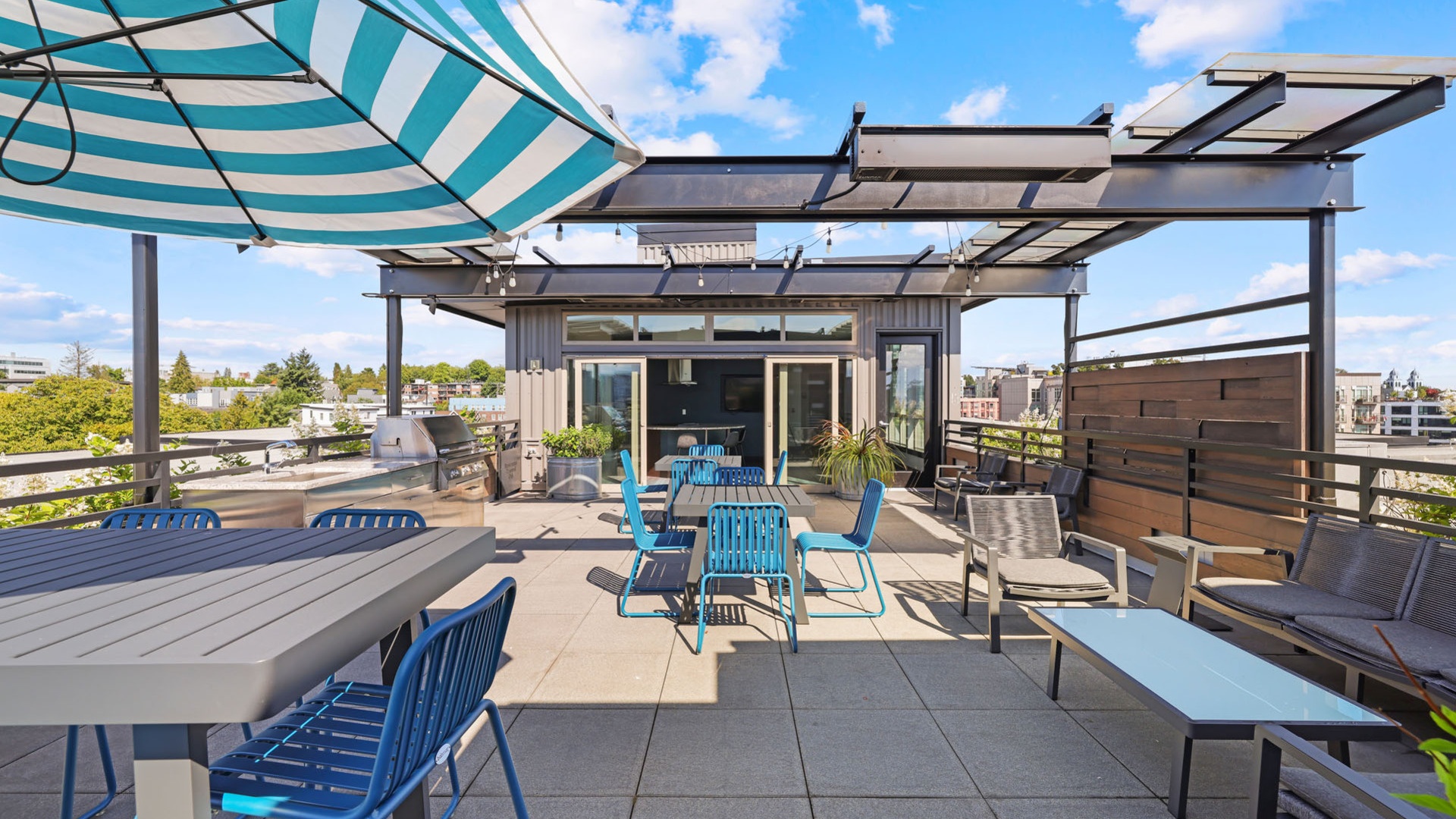 Collins on Pine Rooftop Terrace Seating Umbrella 11