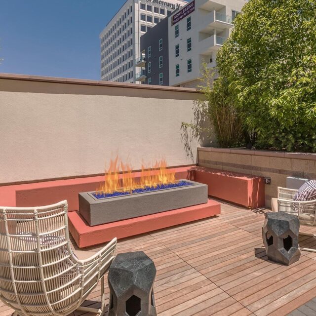 The james courtyard view 3