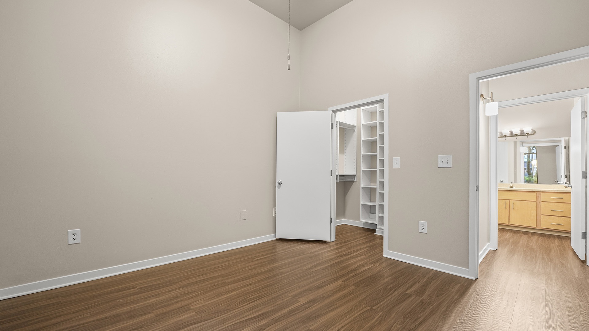 Kearney plaza portland or 1 bedroom a 113 bedroom view2