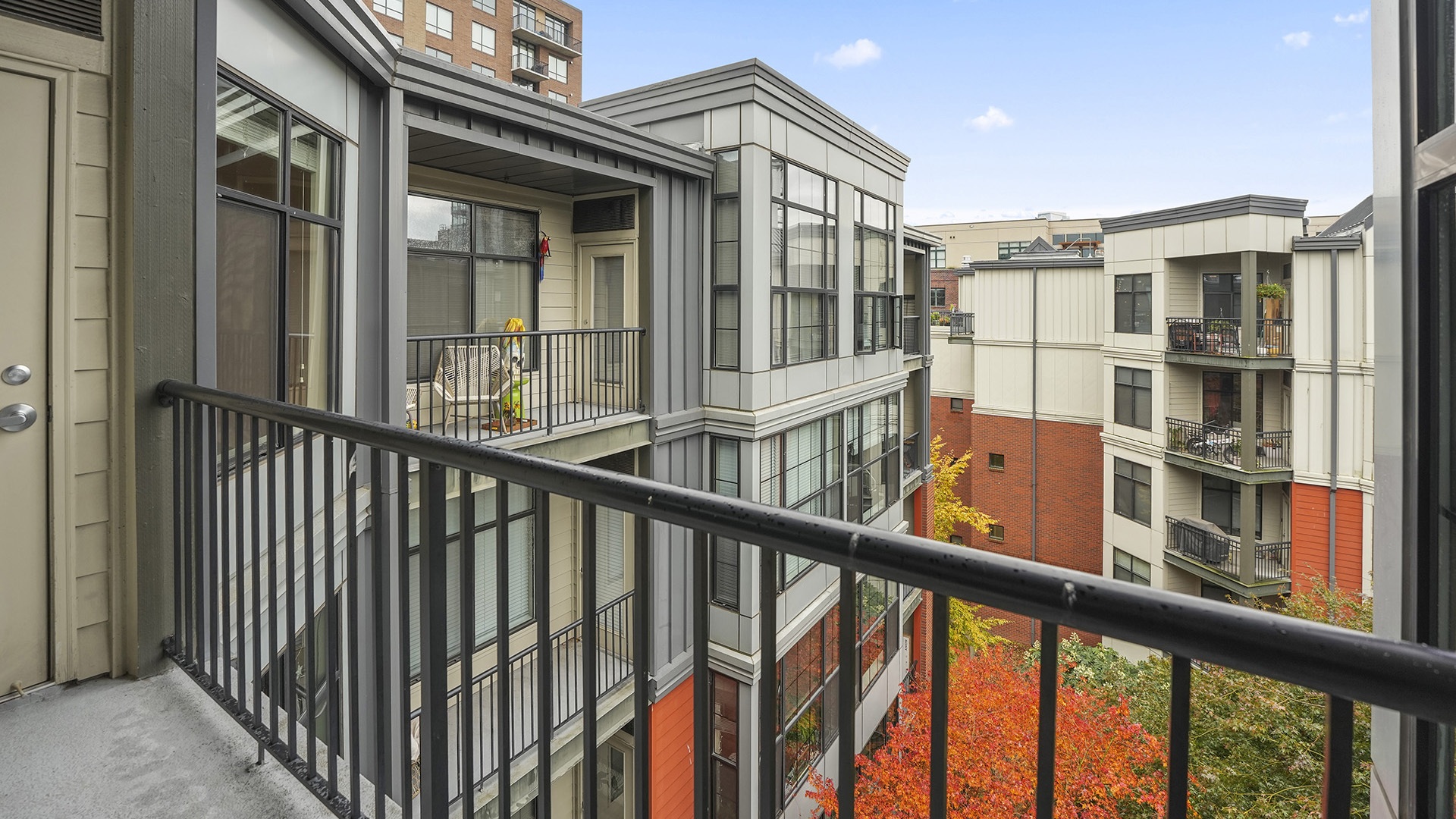 Kearney plaza portland or 1 bedroom b 514 balcony