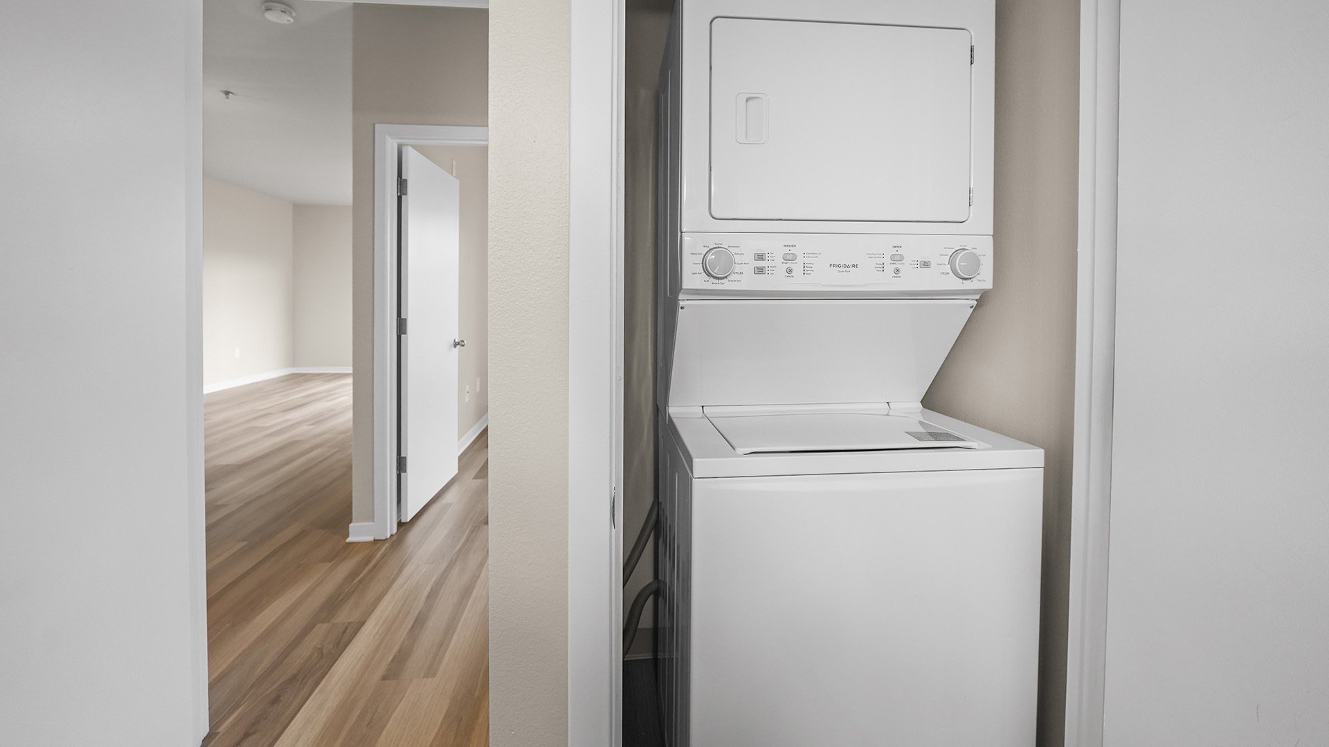 Kearney plaza portland or 1 bedroom b 514 washer dryer