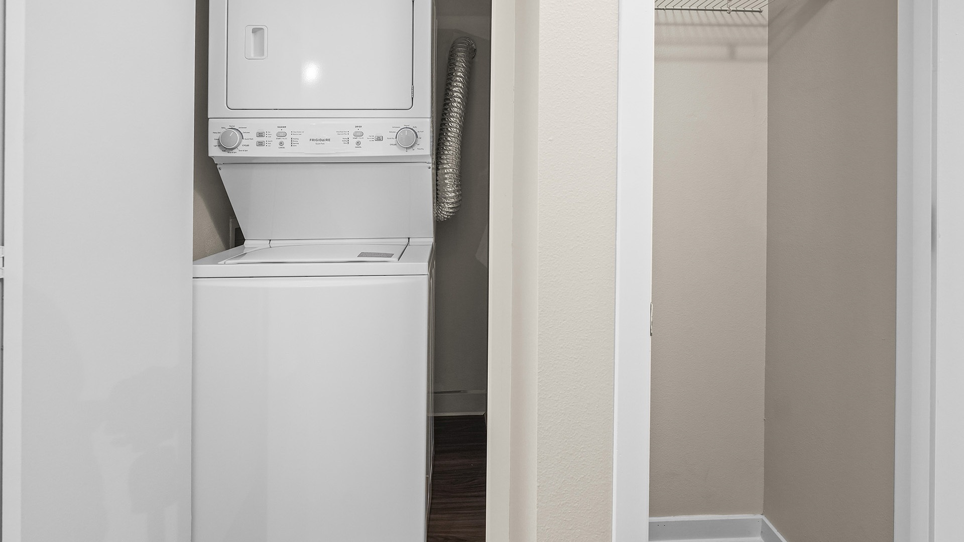 Kearney plaza portland or 2 bedroom a 521 washer dryer