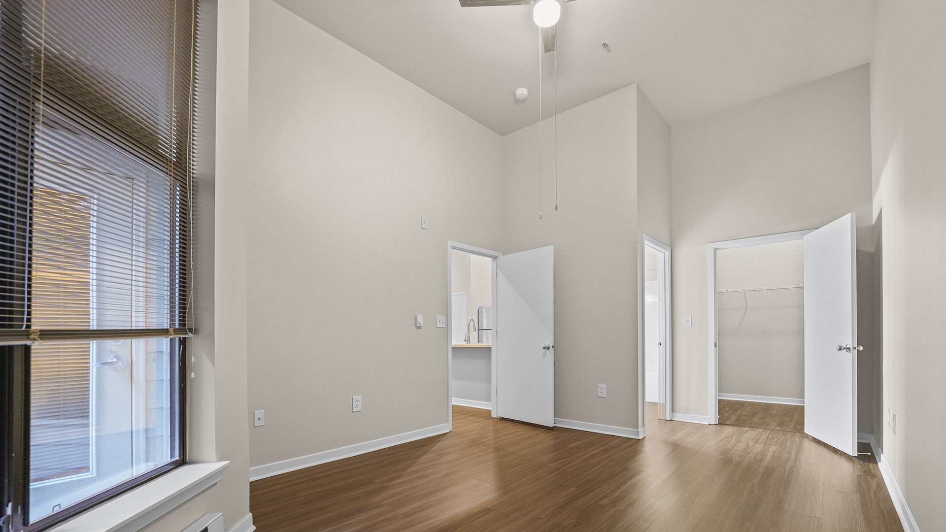 Kearney plaza portland or 2 bedroom d 112 bedroom2 view1