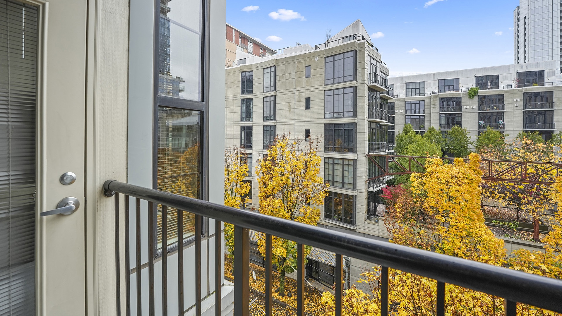 Kearney plaza portland or studio e1 balcony