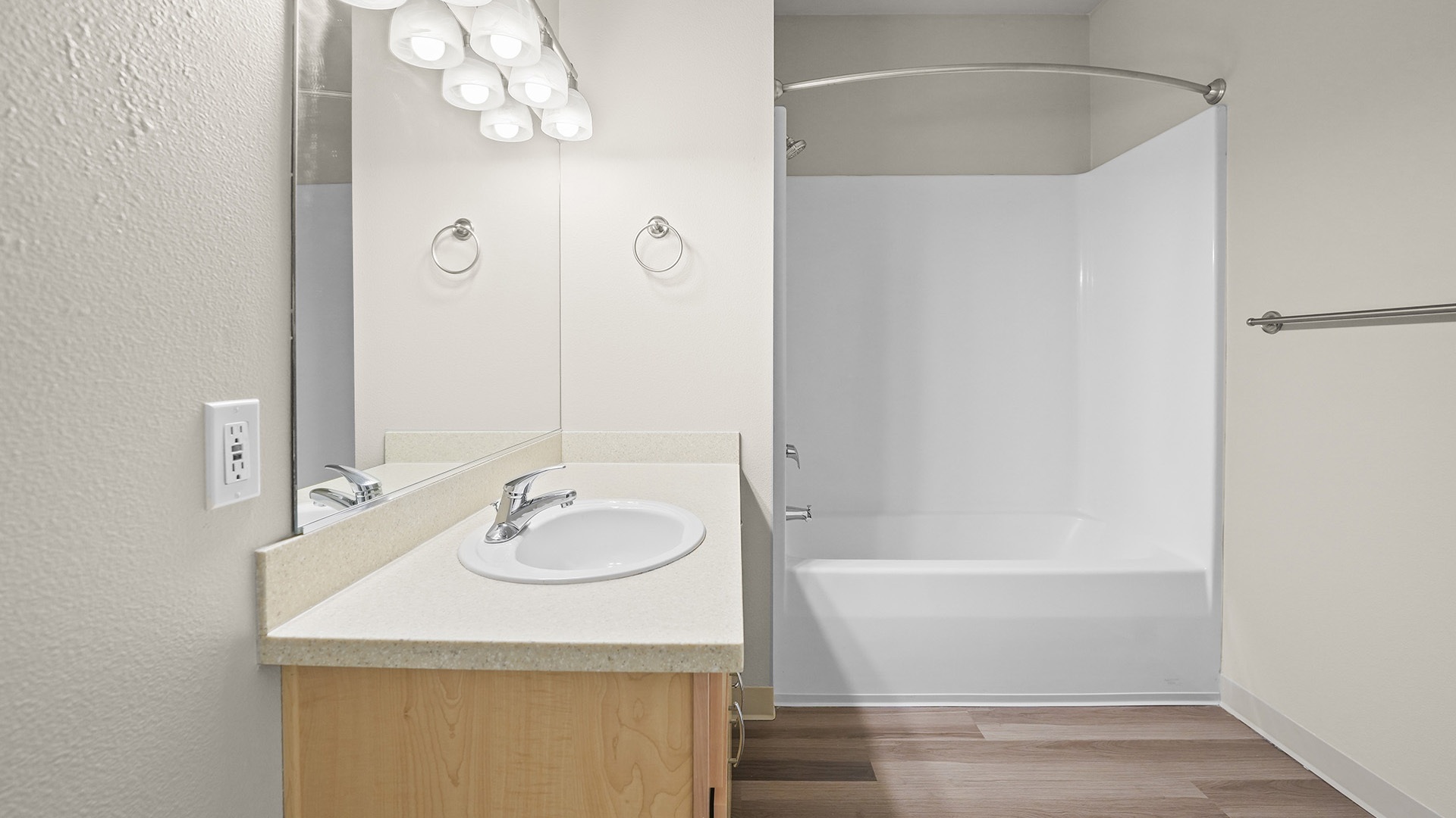 Kearney plaza portland or studio e1 bathroom view1