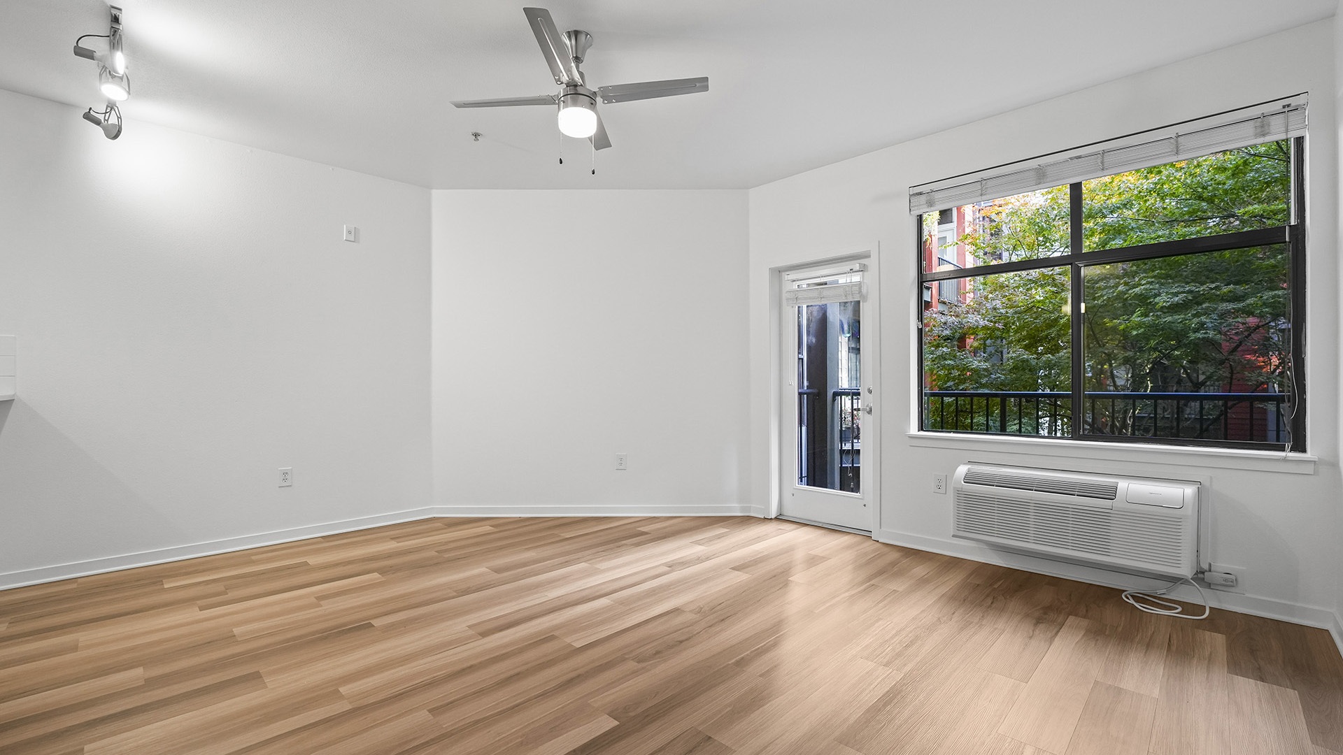 Kearney plaza portland or studio e2 211 living room view2